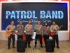 Patroli Humanis, Polres Situbondo Berbagi Nasi Kotak kepada Warga dan Pelajar